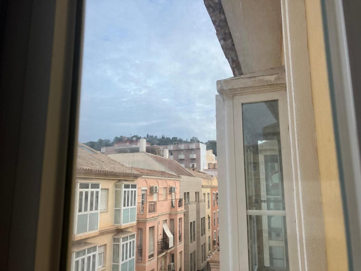 Malaga Victoria Apartment ภายนอก รูปภาพ